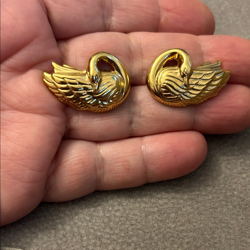 Vintage Gold Swan Earrings
